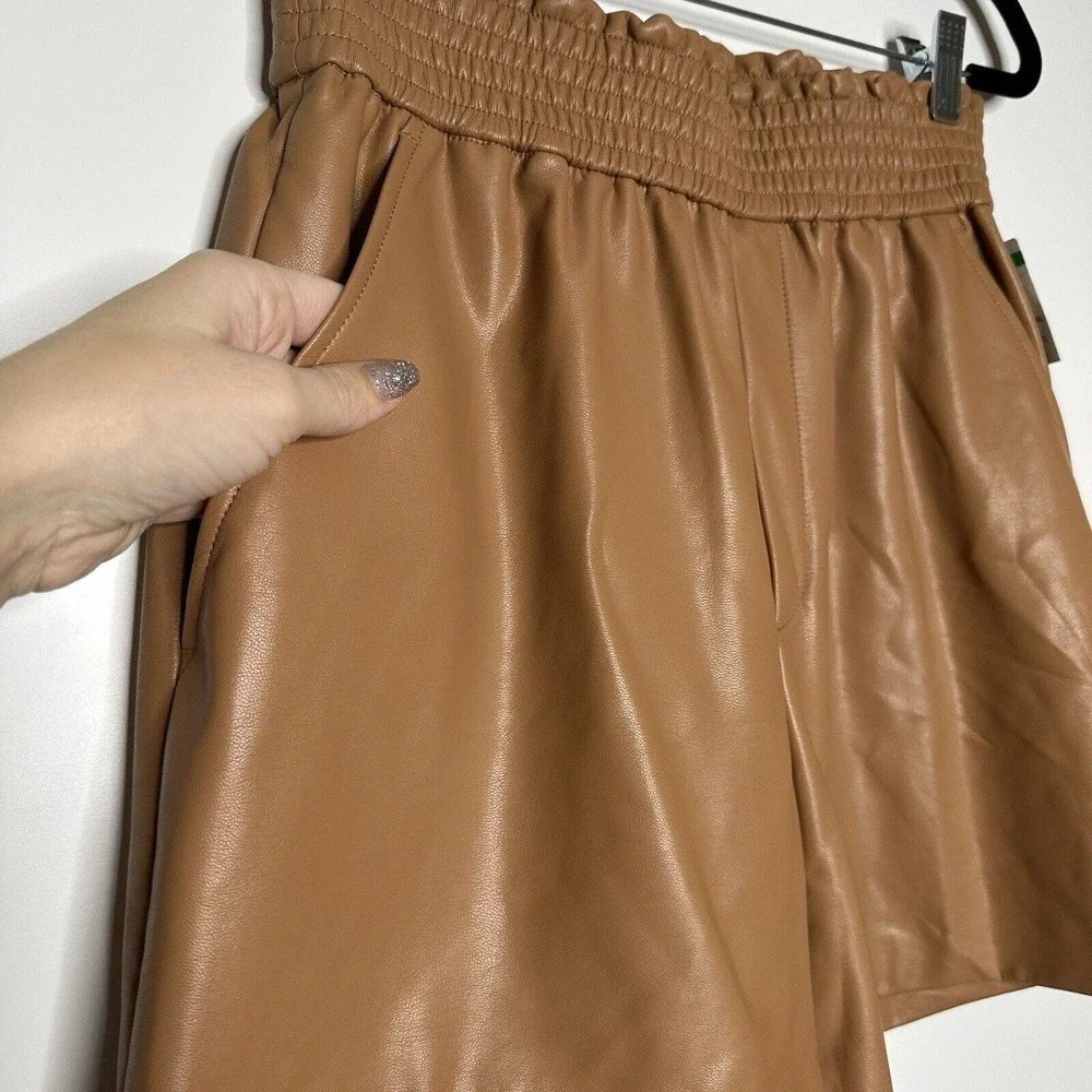 NWT ALC Natural Kaleb Faux Leather Shorts Smocked Waist Women's Tan Size Small - Picture 4 of 6